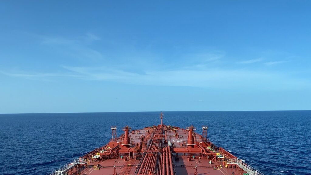 ship, sea, horizon